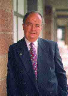 On The Move (April 01, 2001) Image