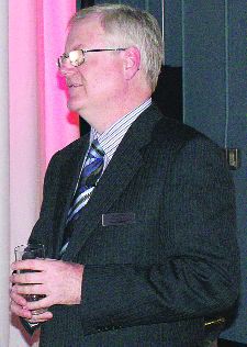 Moves (June 01, 2006) Image