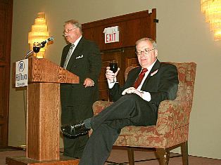 Views (June 01, 2006) Image