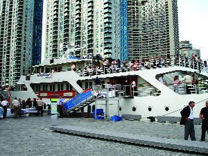 Views (September 01, 2006) Image