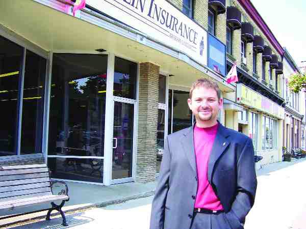 Keeping it in the Family (October 01, 2006) Image