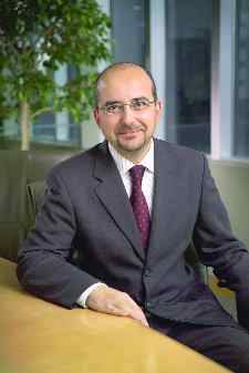 Turning the Tables on Police Image