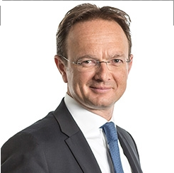 Emmanuel Clarke appointed CEO of PartnerRe Image