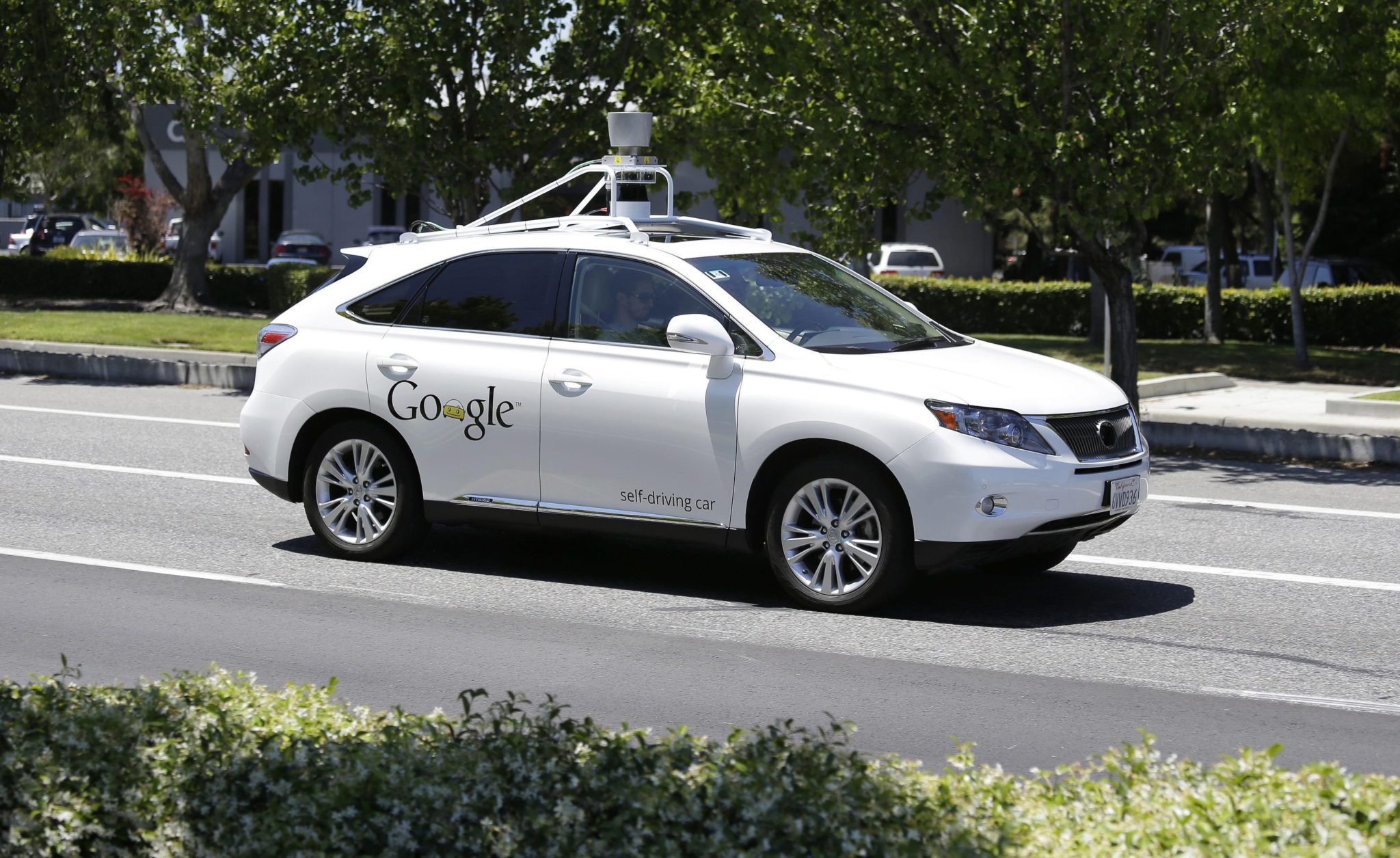 Experts caution self-driving cars aren’t ready for roads Image