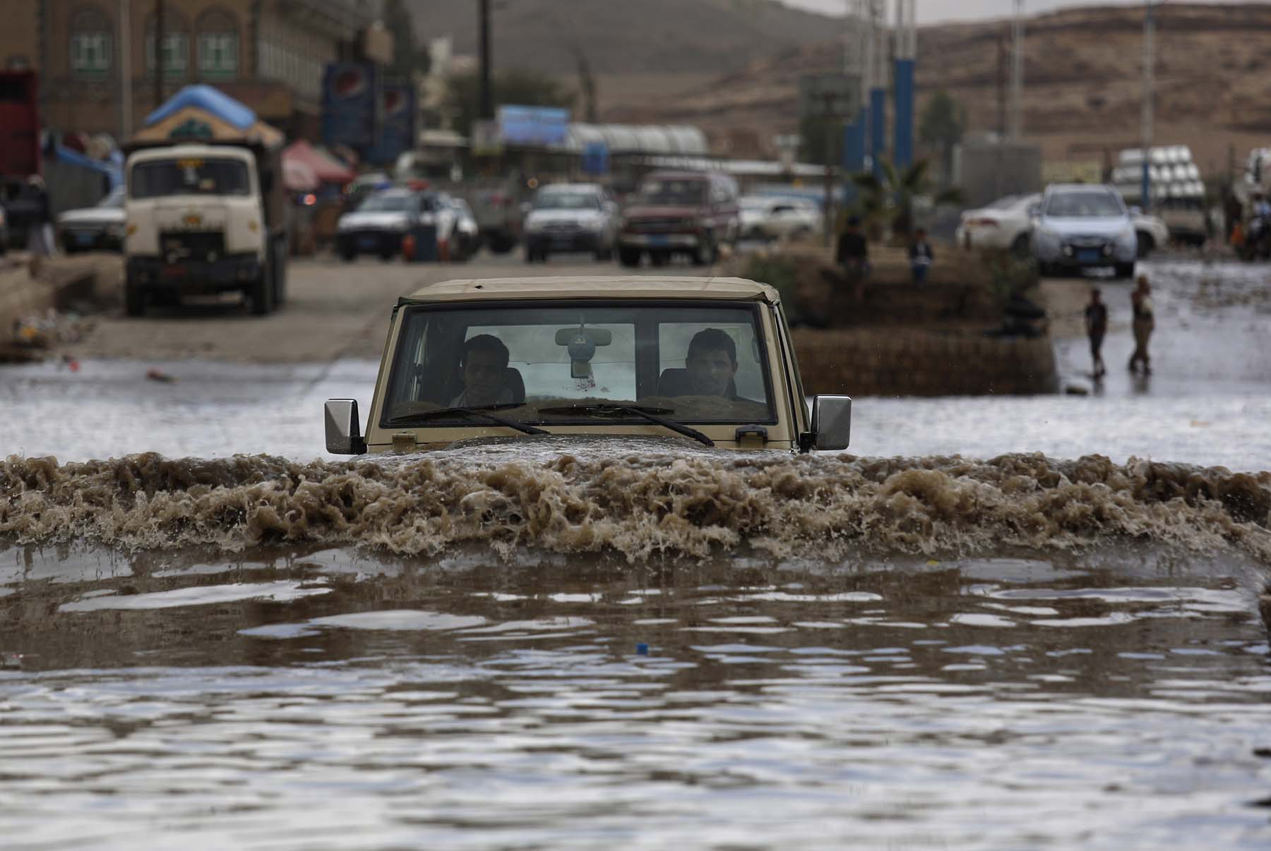 Dams collapse from floods in Yemen, at least 16 dead Image