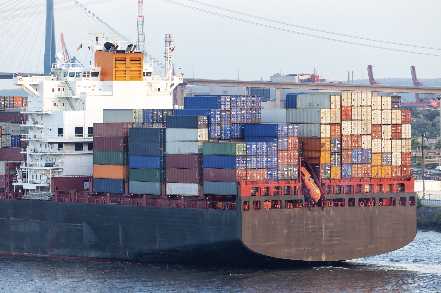 Eight (re)insurers join forces for marine cat model Image