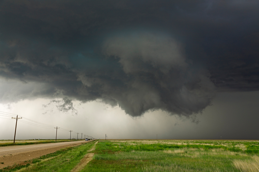 Severe weather moves east toward Carolinas after tornadoes Image