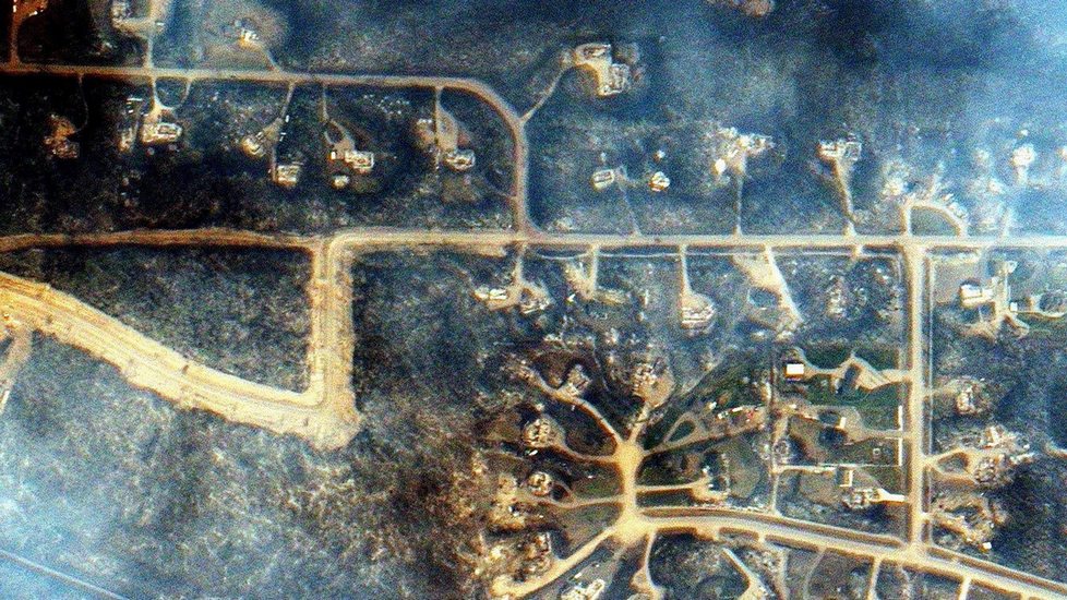 Update puts buildings lost in Fort McMurray at 2,400, but 25,000 saved Image