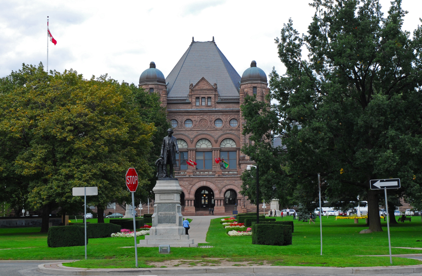 How would Ontario auto rates change if they were not regulated? Image