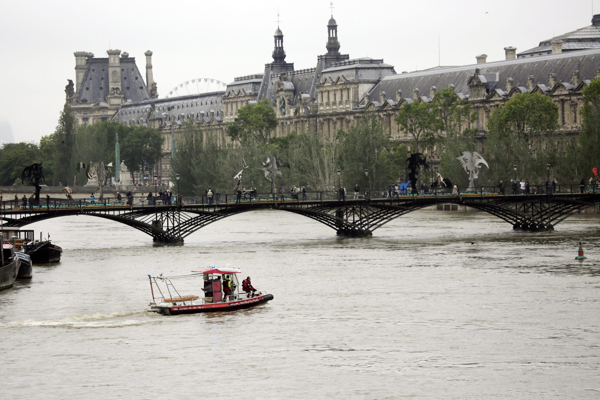 Louvre reopens after flooding, as cost of rain damage mounts Image