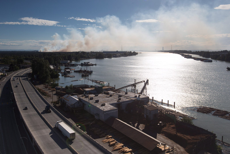 Vancouver area wildfire 60% contained, industrial park evacuation ends Image