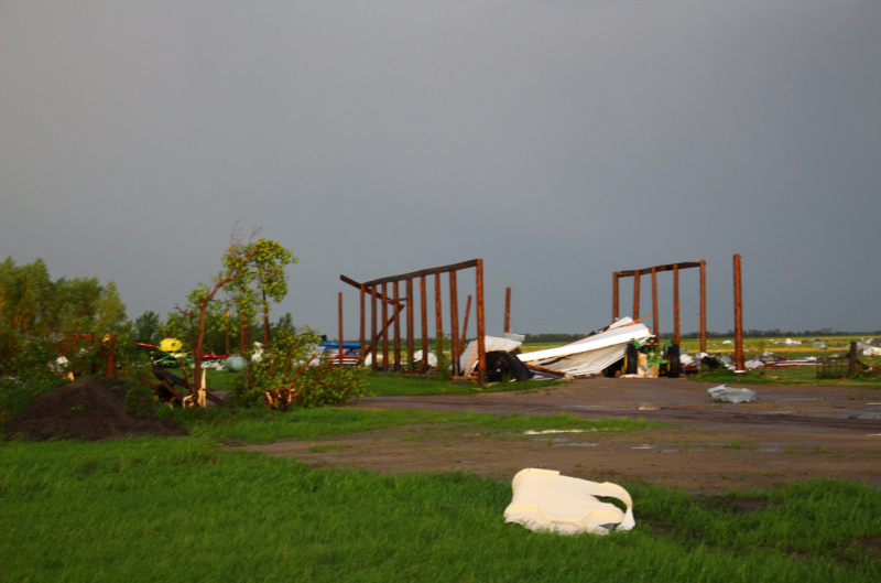 Southern Manitoba hit by bad storms, reports surface of buildings being damaged Image