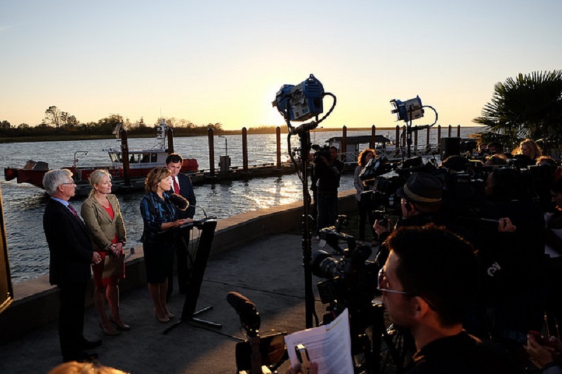 Liberal government defends LNG project approval, says impacts will be monitored Image