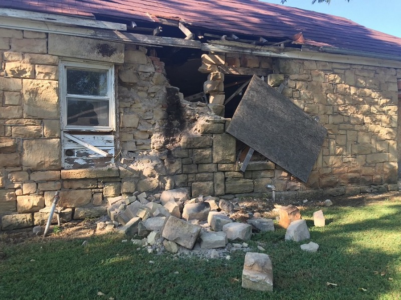 Oklahoma experiences strongest earthquake in five years, officials probing possible connection with oil and gas activities Image