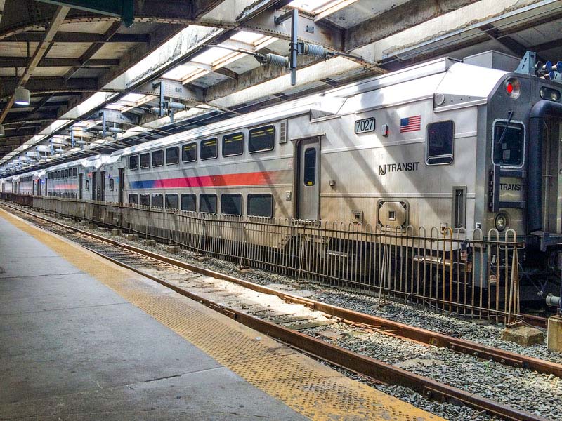 Fatal commuter train crash near New York City under investigation Image