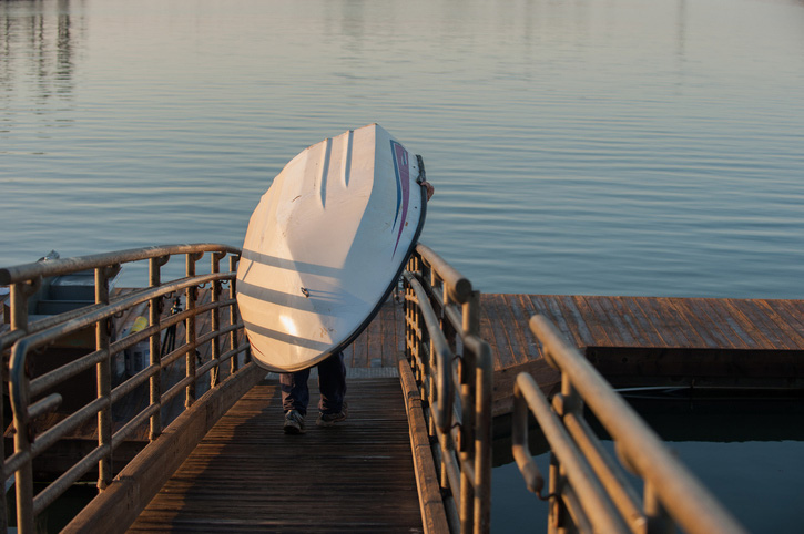 Poor condition of wood holding lag screws leads to platform collapse: TSB Image