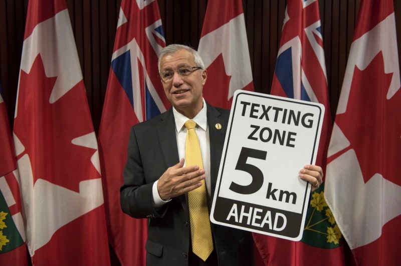 Aviva Canada applauds bill to address distracted driving through creation of designated “safe texting zones” Image