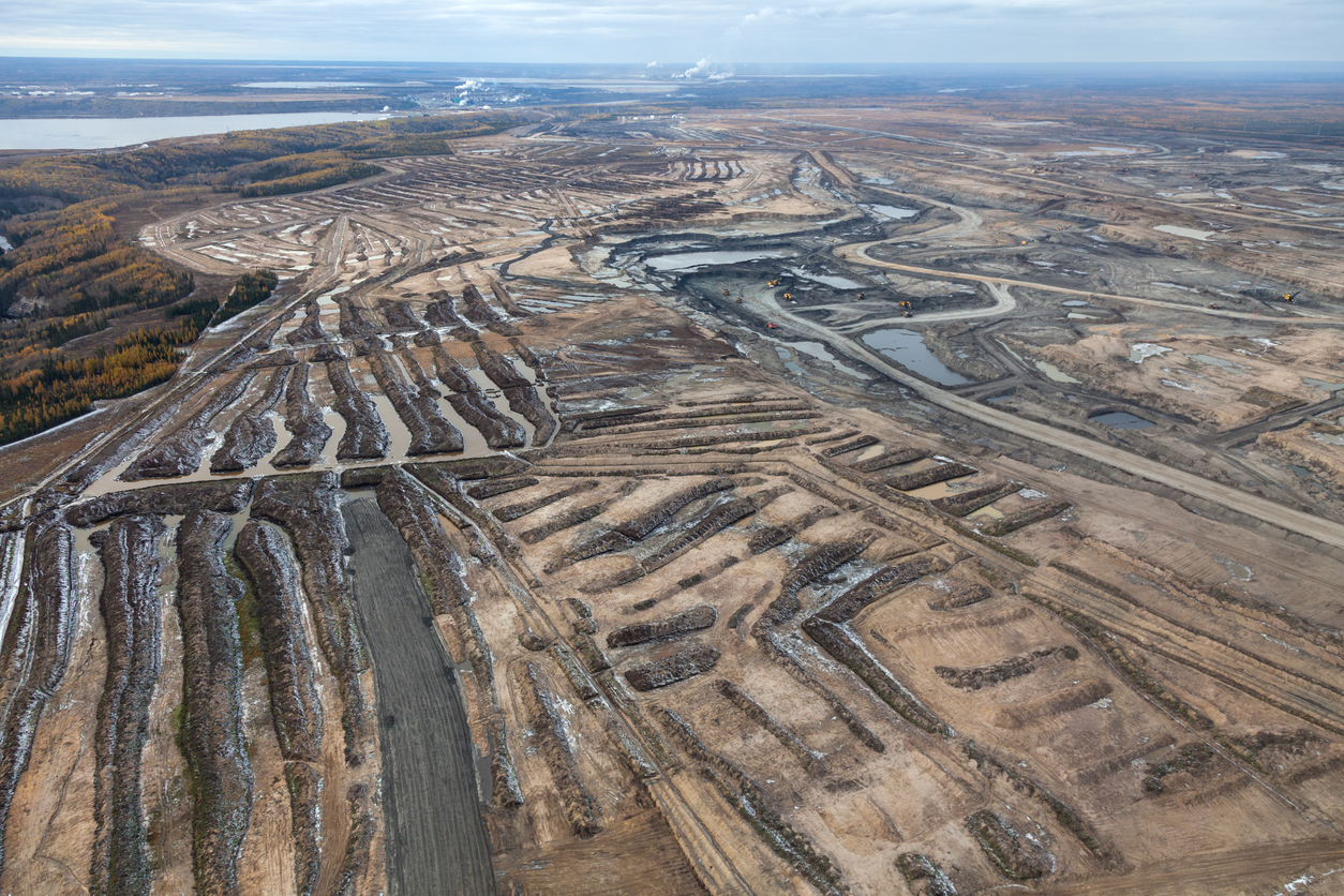 Large reinsurer to stop writing oil sands business: Memo Image