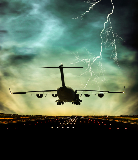 Transportation Safety Board calls for ‘clear standards limiting’ airplane approaches and landings in thunderstorms Image