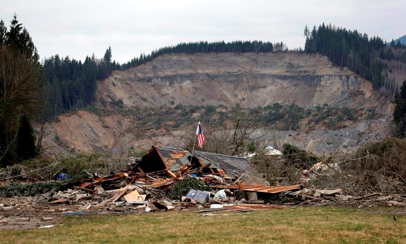 Officials track slow Washington landslide near 2014 disaster Image