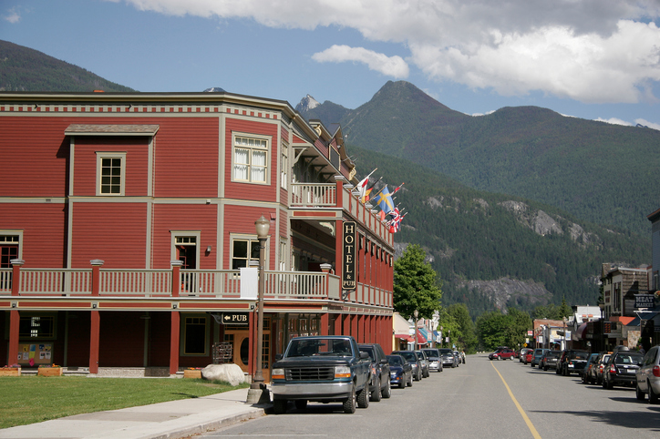 Six Kaslo, B.C., homes still evacuated after slide, order lifted for 41 others Image