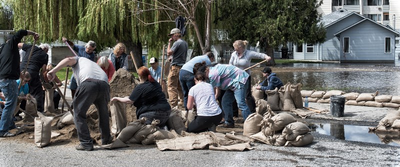 High lakes, variable weather, mean no foreseeable end to Okanagan flood: district Image