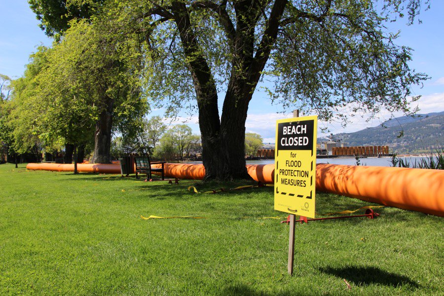 Forecast thunderstorms add to flooding concerns across southern B.C. Image