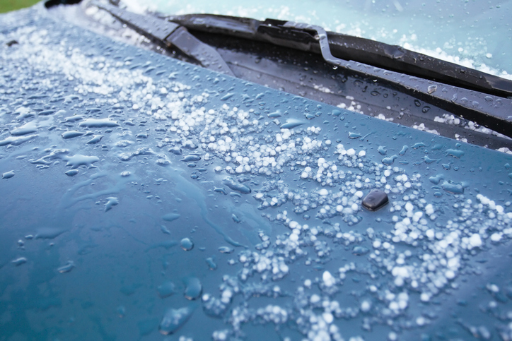 Aviva Canada and Hail Storm Products partner up for discount on auto hail protector system Image