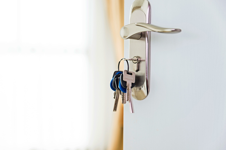 Most Airbnb hosts not registered in Quebec, one year after law took effect Image