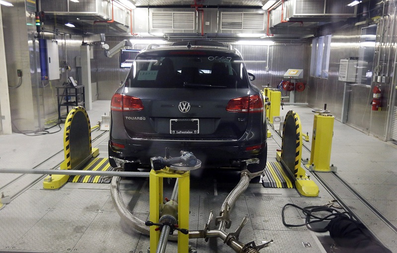 Volkswagen engineer gets prison, $200,000 fine in diesel scandal Image