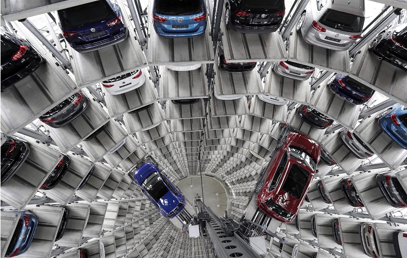 Ontario ministry searches Volkswagen offices in emissions scandal investigation Image