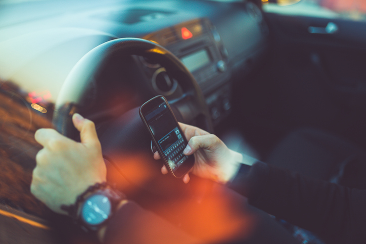 78% of polled Canadians want to see distracted driving tech solution: Aviva Canada Image