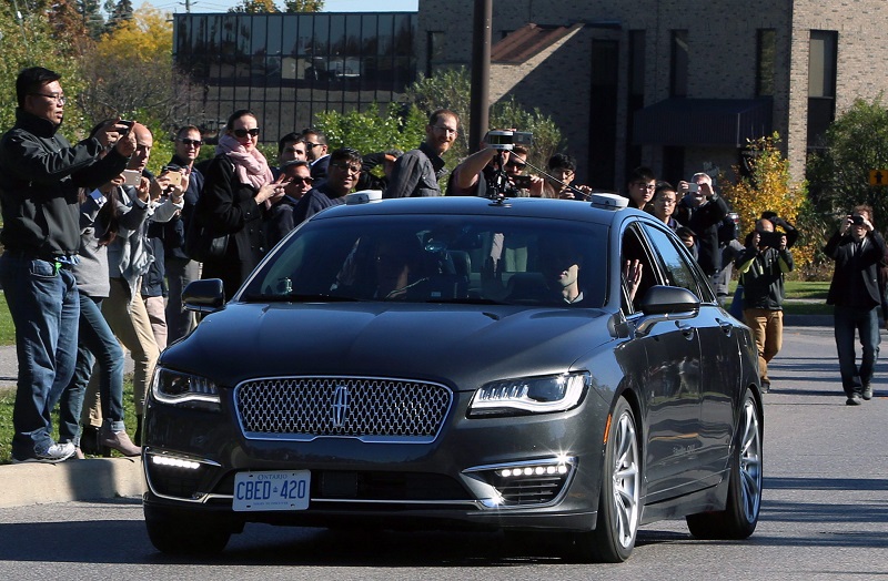 BlackBerry QNX self-driving car hits the road in the first Canadian street test Image