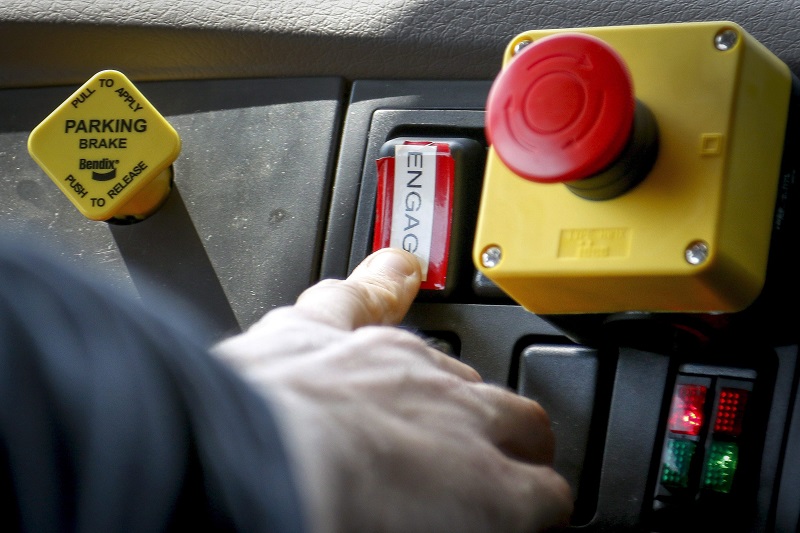 Autonomous trucks moving quickly to commercial reality despite job threat Image