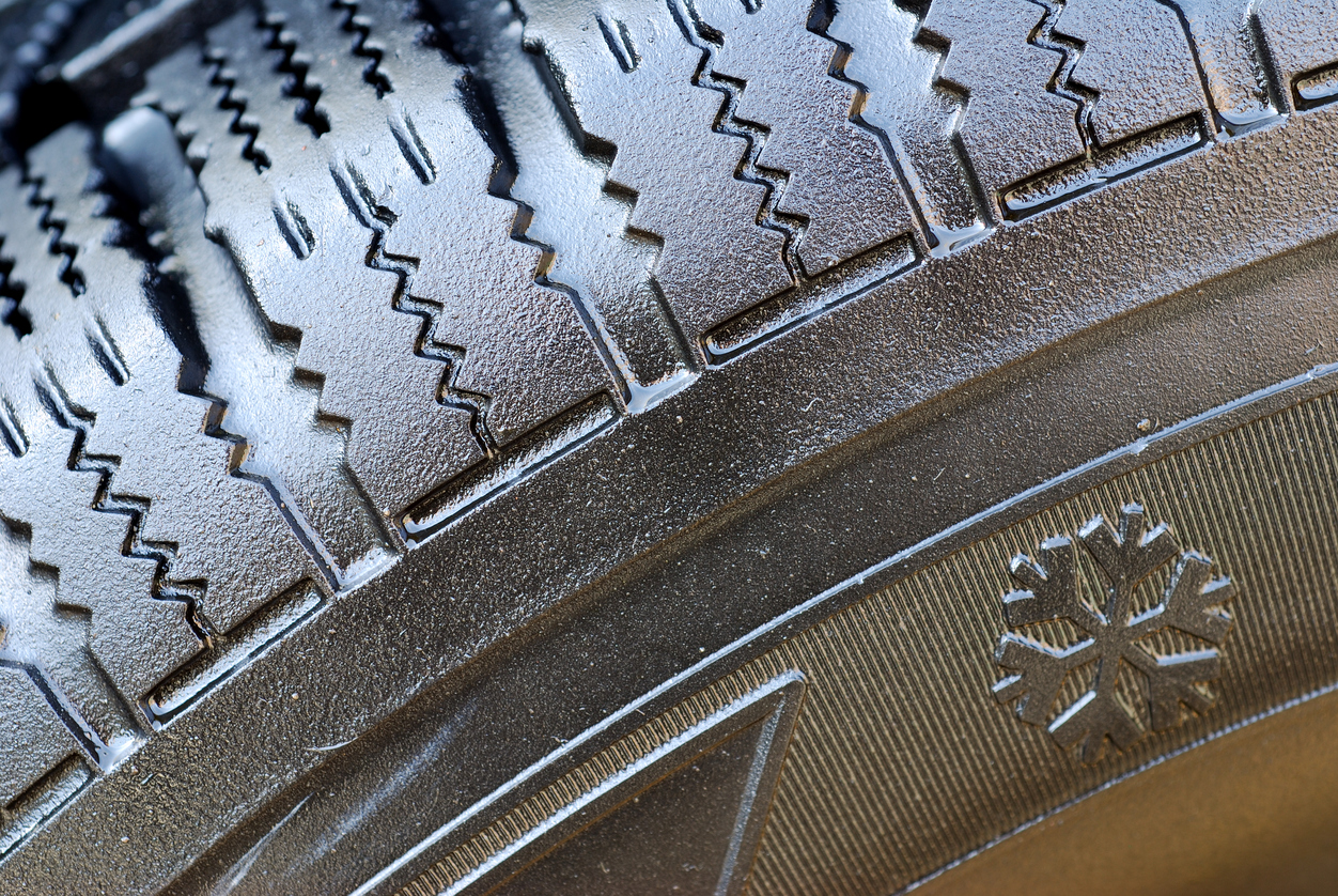 Winter tire assessments needed for school buses: train crash investigator Image