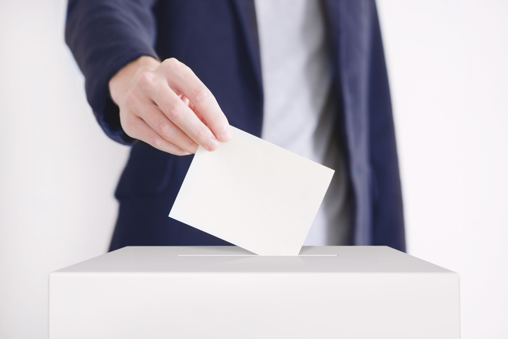 Ontario brokers asked to educate election candidates Image