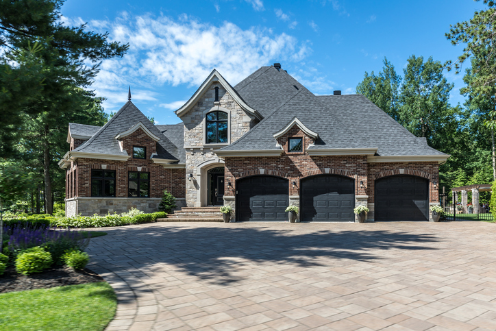 Tips for brokers on insuring high-value homes Image