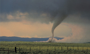 Residents clean up after tornado near Montreal Image