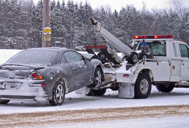 Company calls for tow truck operator training standards Image