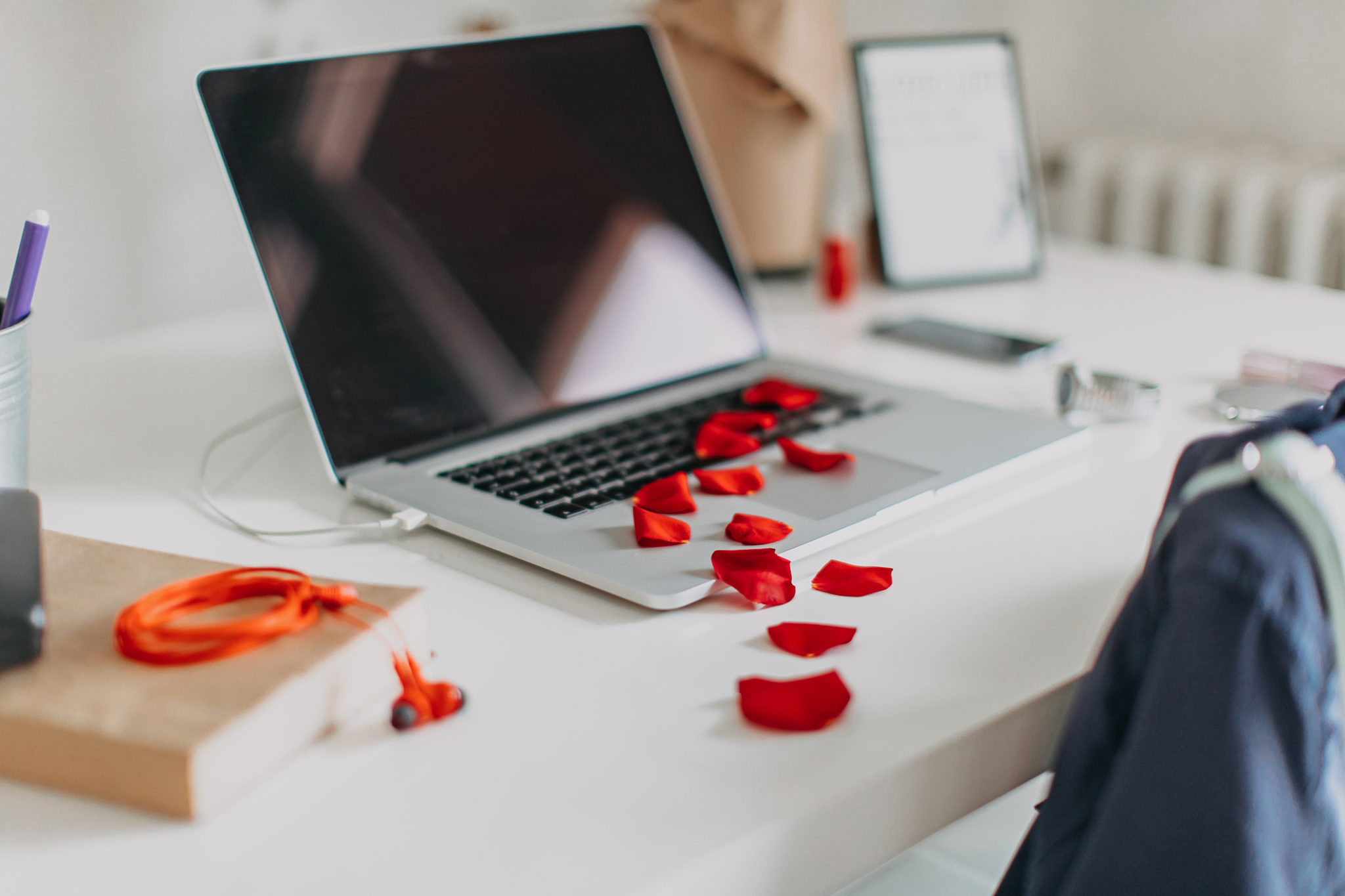 Is love in the air? Why it can hurt your brokerage Image