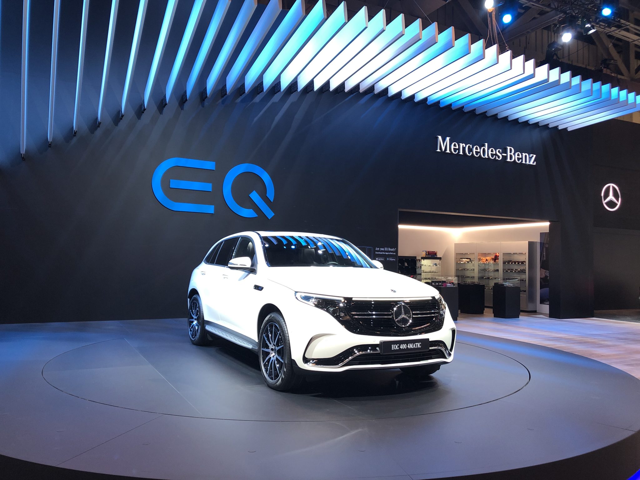 Why electric luxury SUVs may give your liability claims costs a jolt Image