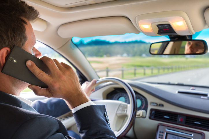 Brokers tackle distracted driving with social media campaign Image
