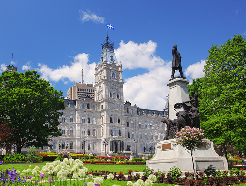 Quebec to reopen retail, construction and manufacturing businesses Image