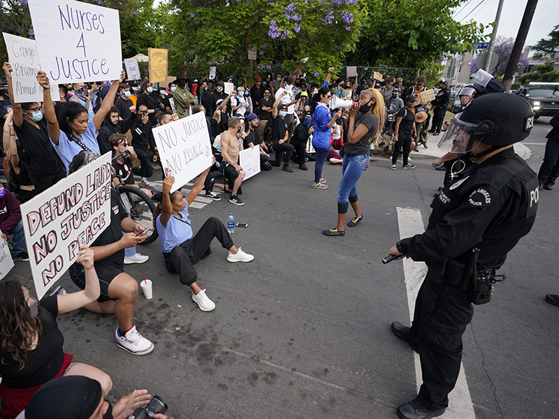 Large protest gatherings pose COVID 19 risks: B.C. health officials Image