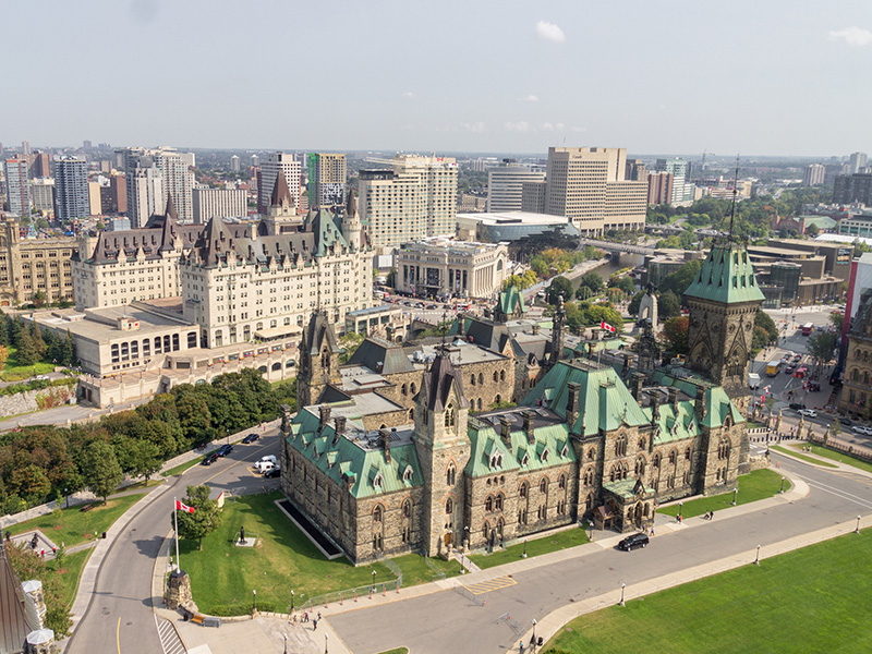 Would the Liberals hike the industry’s corporate income tax? Image