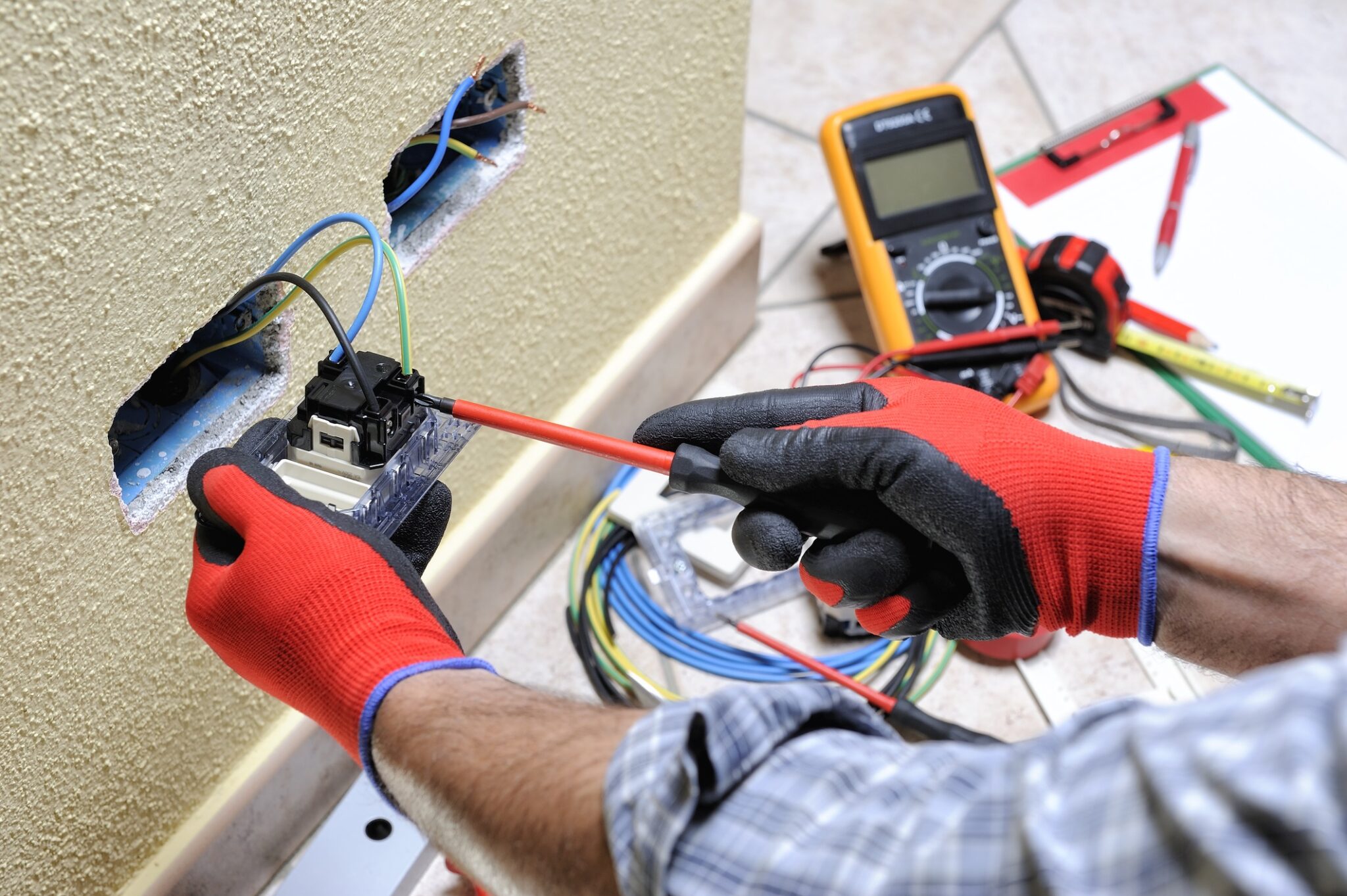 What four home insurers told the auditor general about illegal electrical work Image