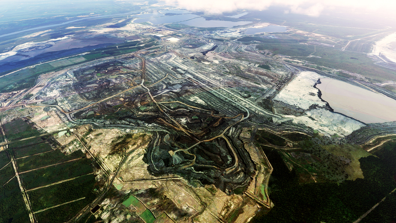 Northern Alberta pipeline leak spills estimated 100,000 litres of oilfield liquids Image