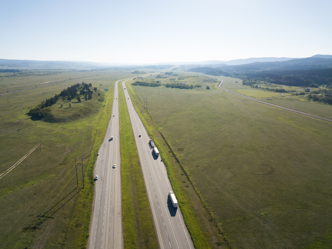 ‘Fire and ice:’ Weather leads to grass fires, slippery highways in southern Alberta Image