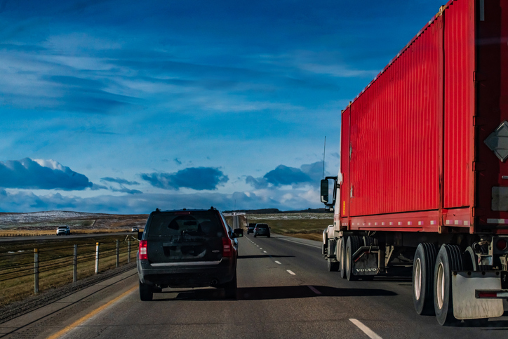Up to 70 vehicles: Crash halts traffic on Trans-Canada Highway in southern Alberta Image