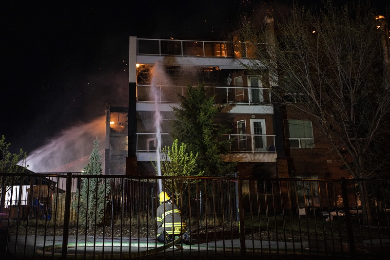 Flames rip through Alberta retirement complex Image